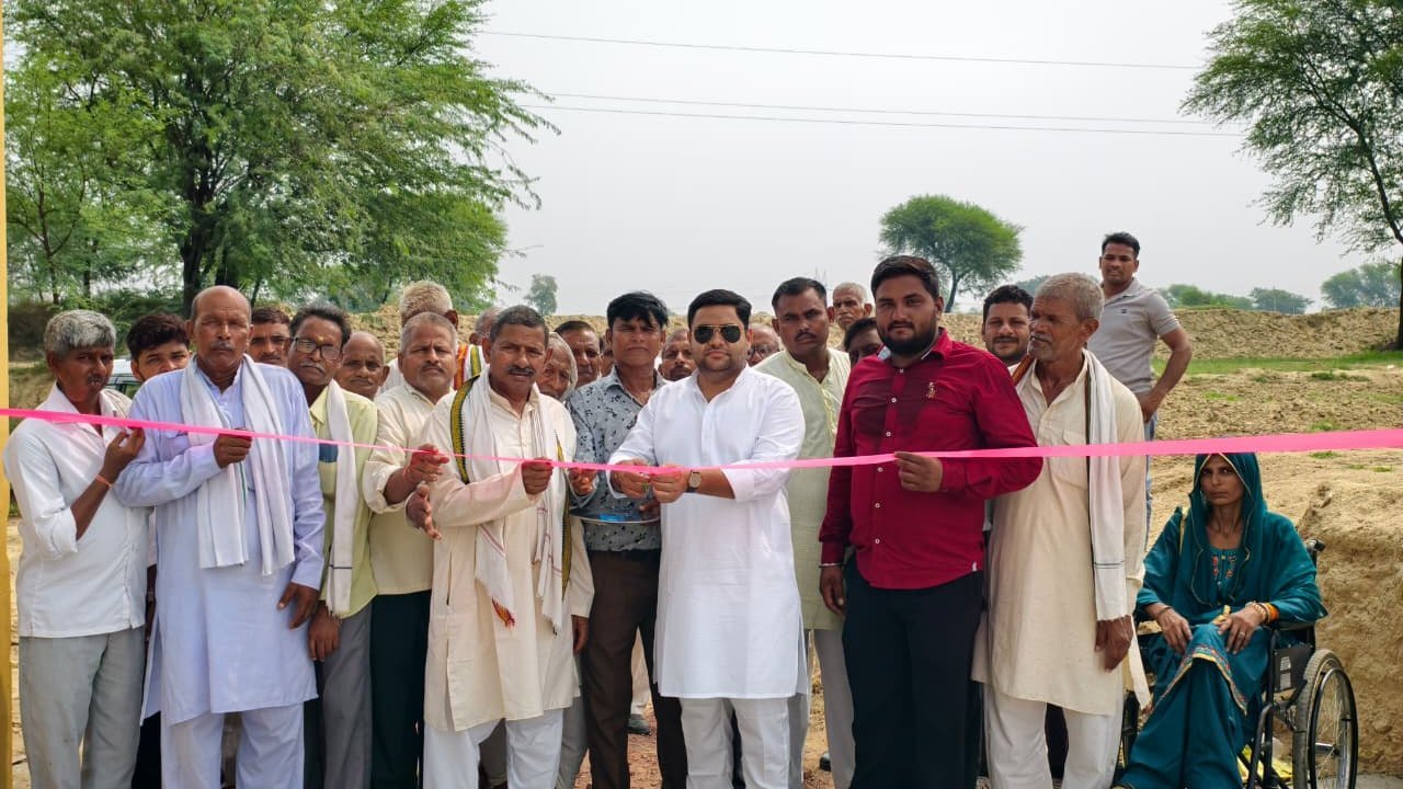 खंदौली मे बने आधुनिक अंत्येष्टि स्थल का ब्लॉक प्रमुख ने किया लोकार्पण